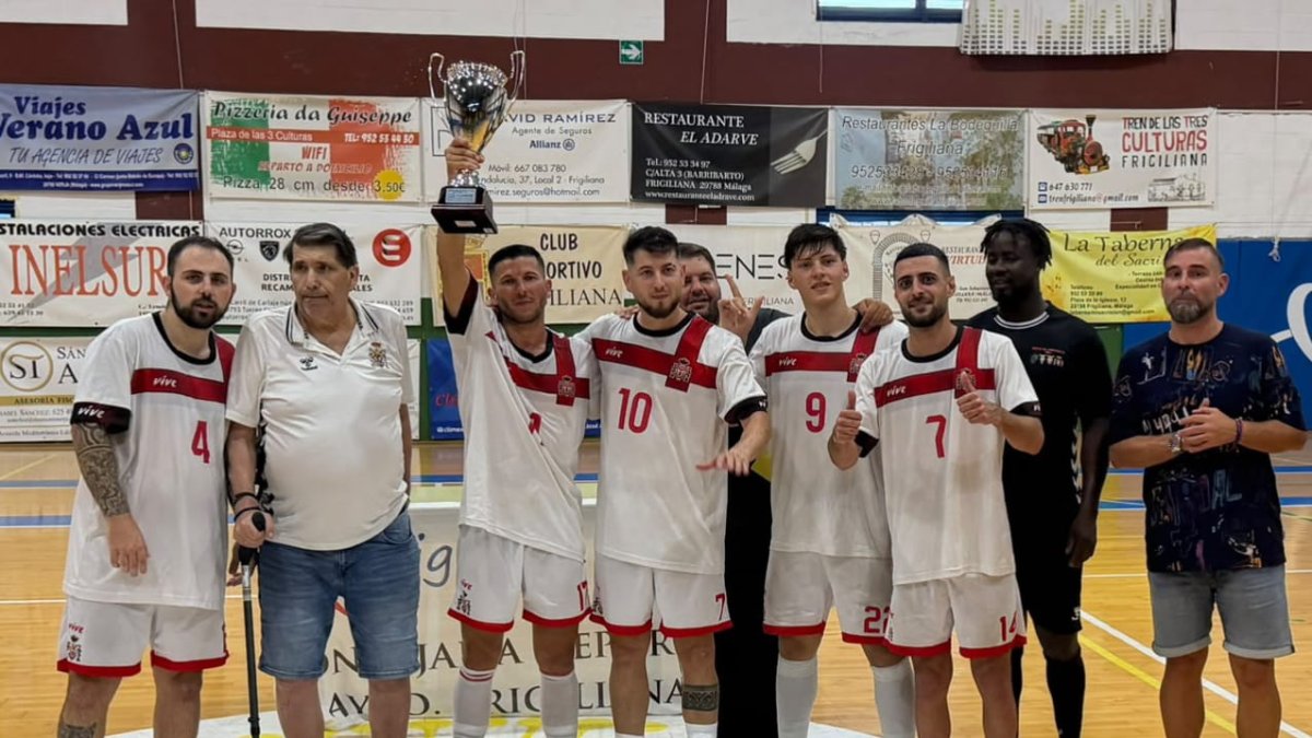 El Plus Ultra, campeón de la Supercopa Andaluza.