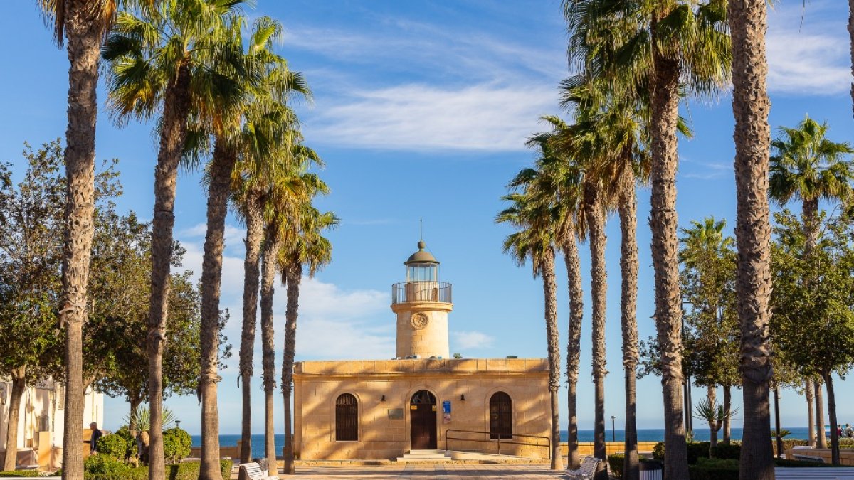 Faro de Roquetas de Mar.