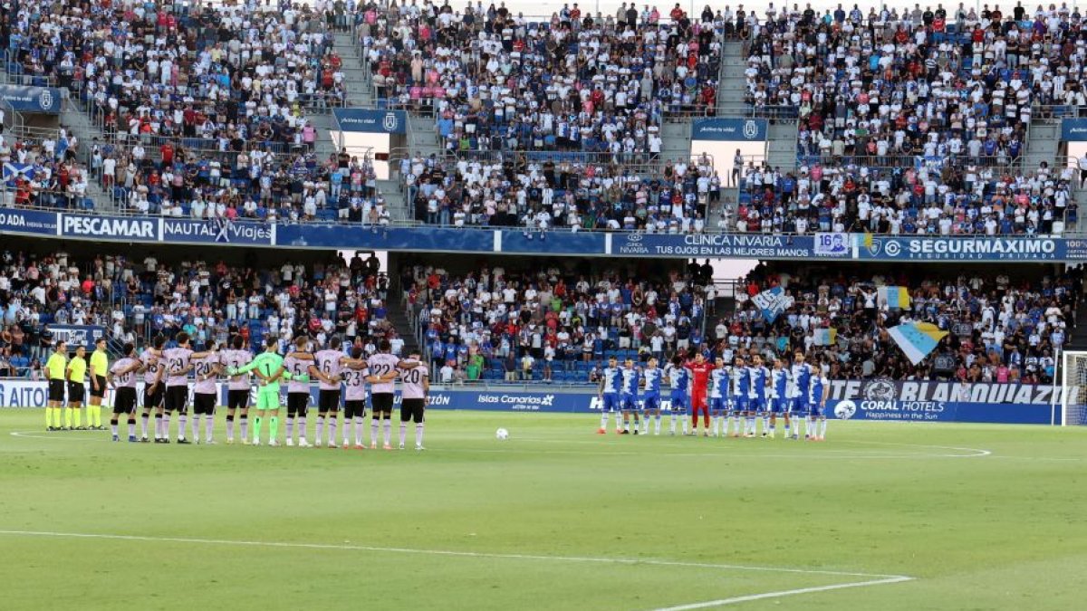 El Almería se la pegó en Tenerife en la primera visita de la temporada.