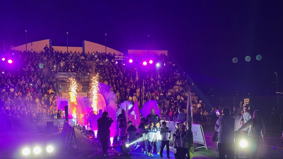 Imagen de una gala inaugural de la Níjar Súper Cup.