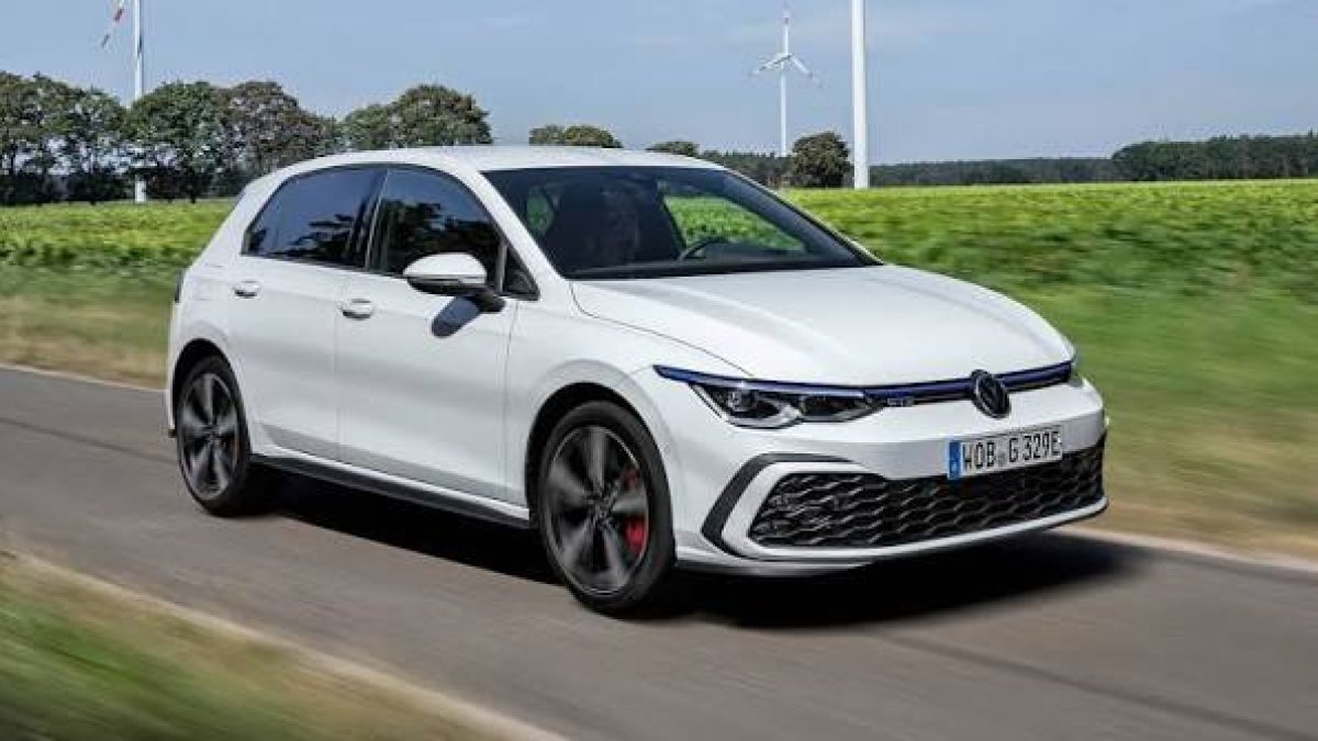 Nuevo Volkswagen Golf con su nueva versión híbrida HEV