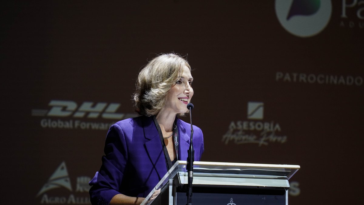La alcaldesa de El Ejido, Julia Ibáñez, durante Export Asia.