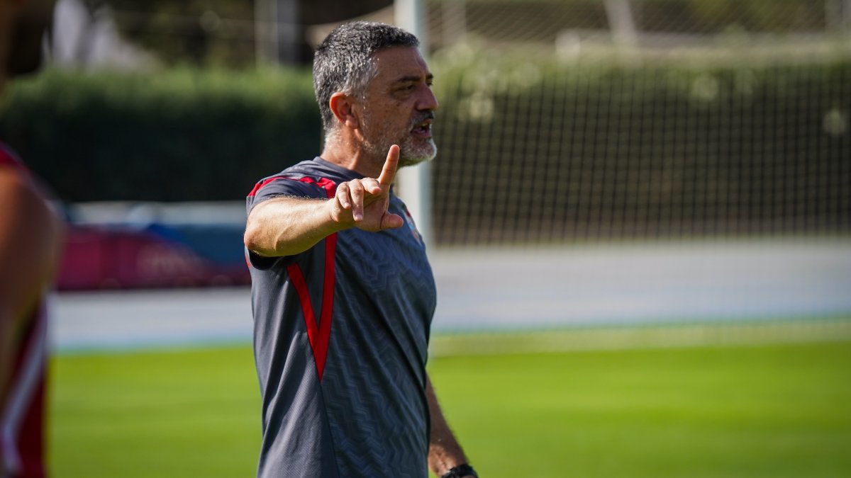 Xavi García Pimienta, entrenador del Almería.