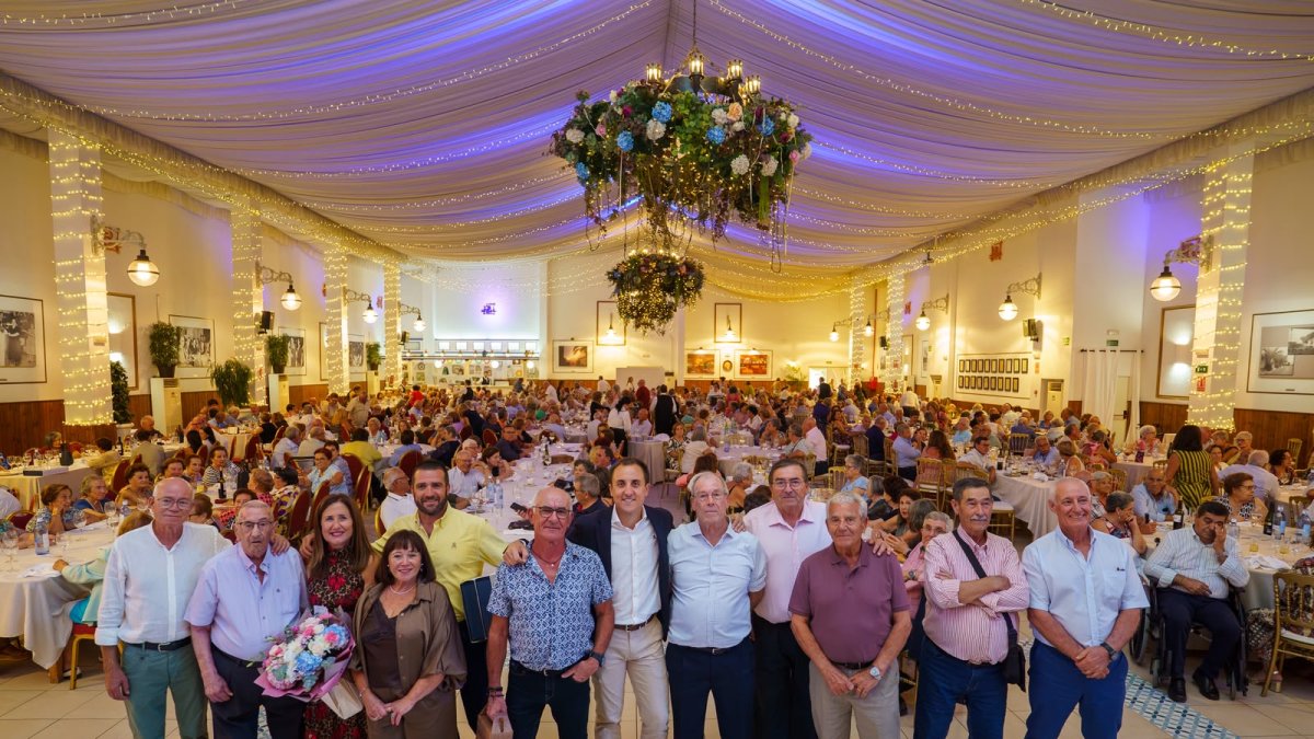 Foto de familia en una de las citas más esperadas de las fiestas