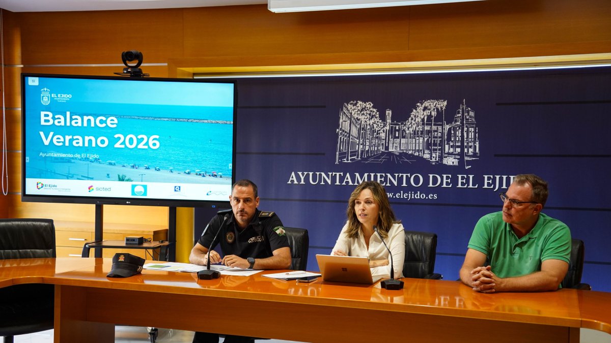 El Ayuntamiento de El Ejido hace balance del Plan de Playas 2026