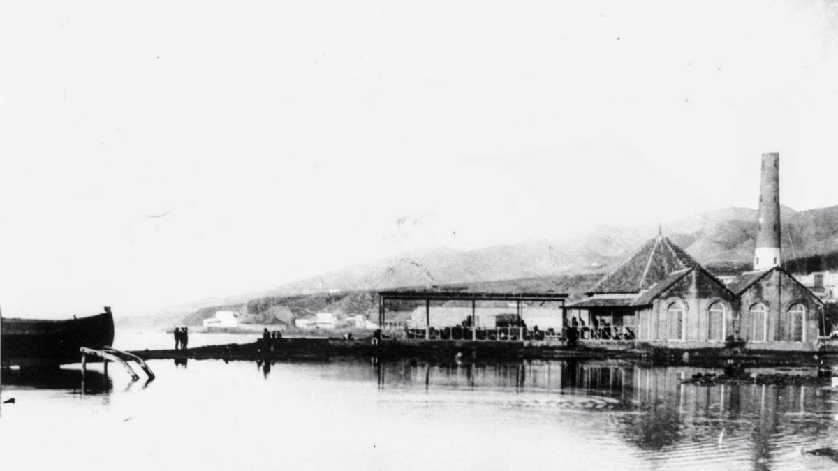 Antiguo embarcadero de Adra