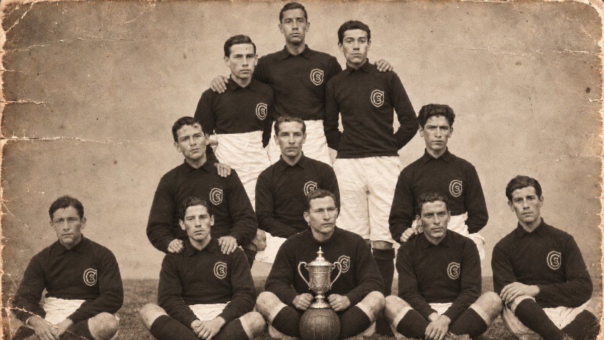 Equipo del Sporting Club almeriense, vencedor de la I Copa de Almería en 1910