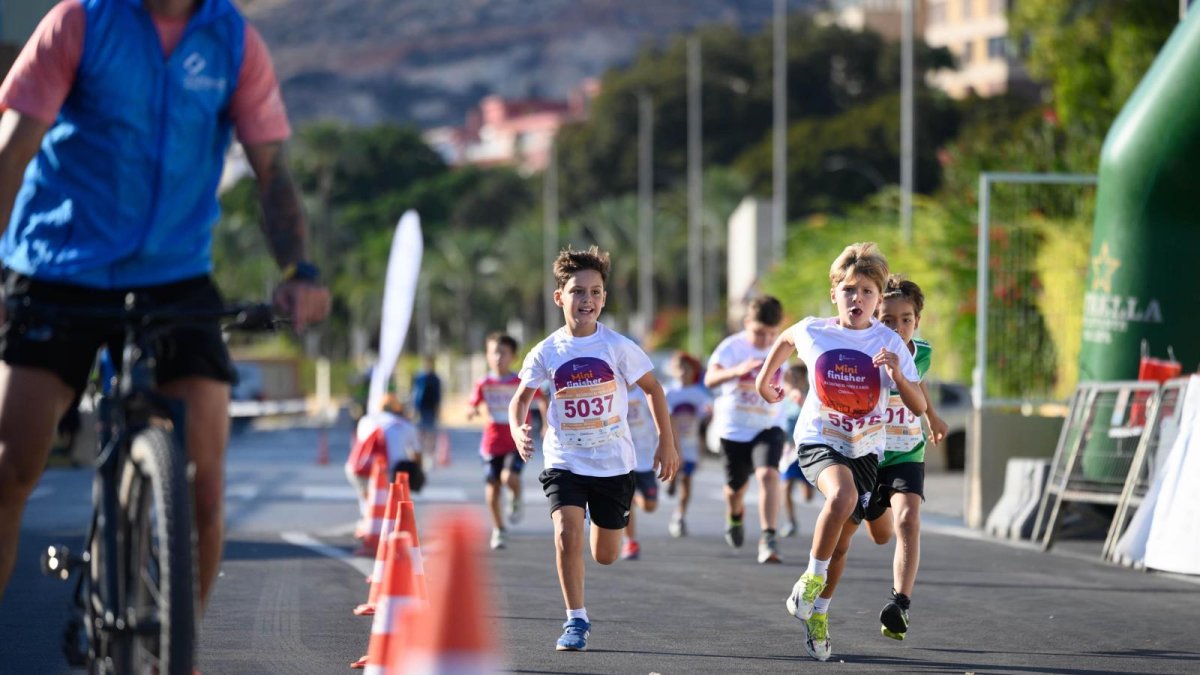Las mejores imágenes de la primera carrera del Puerto de Almería