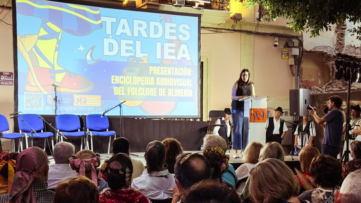 Diputación presenta la Enciclopedia Audiovisual del Folclore de Almería
