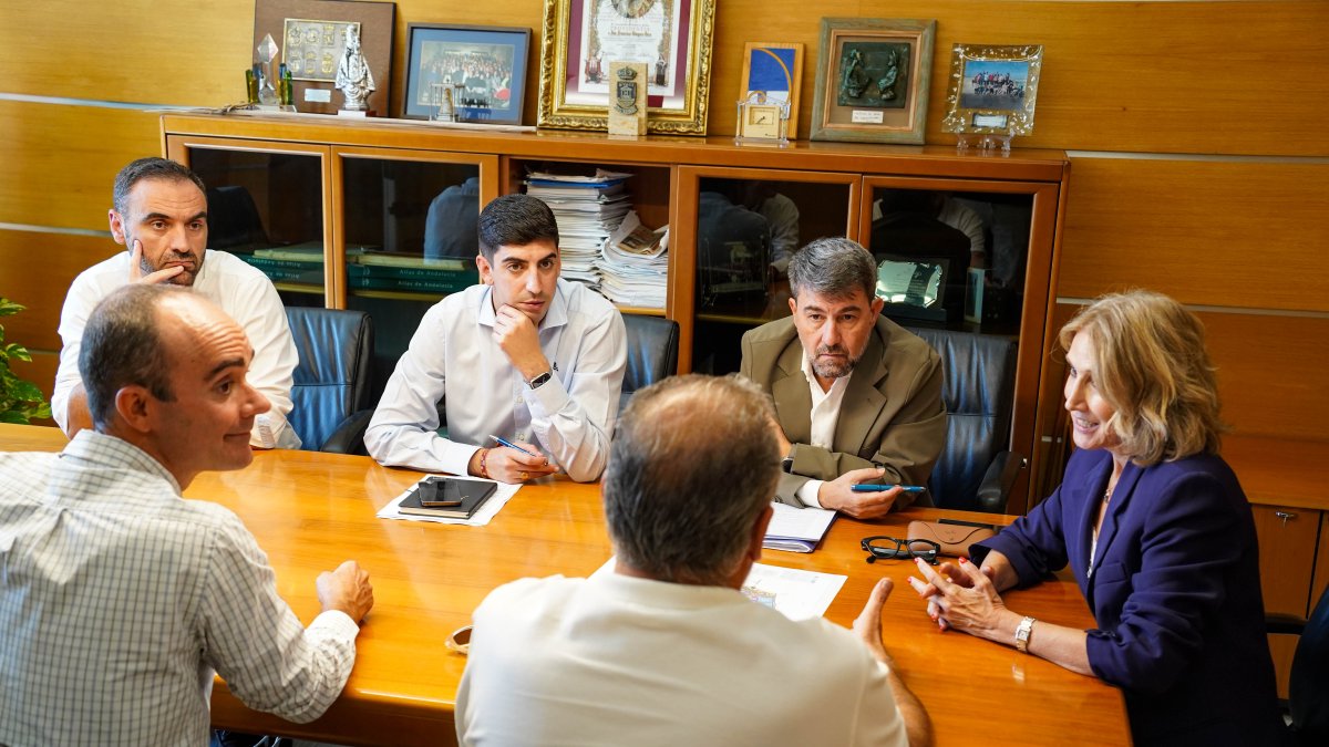 Reunión en el Ayuntamiento de El Ejido.