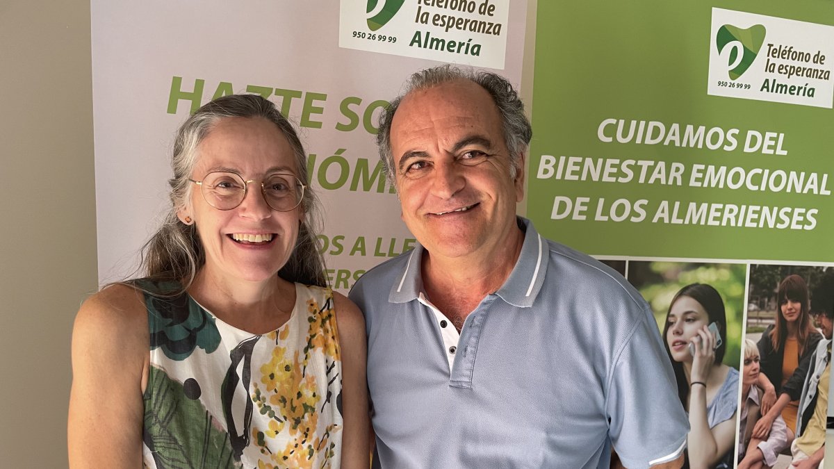 El Teléfono de la Esperanza ayuda a personas con acompañamiento.