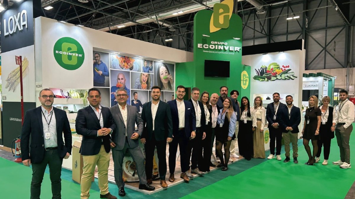 El equipo de Ecoinver en su stand de Fruit Attraction
