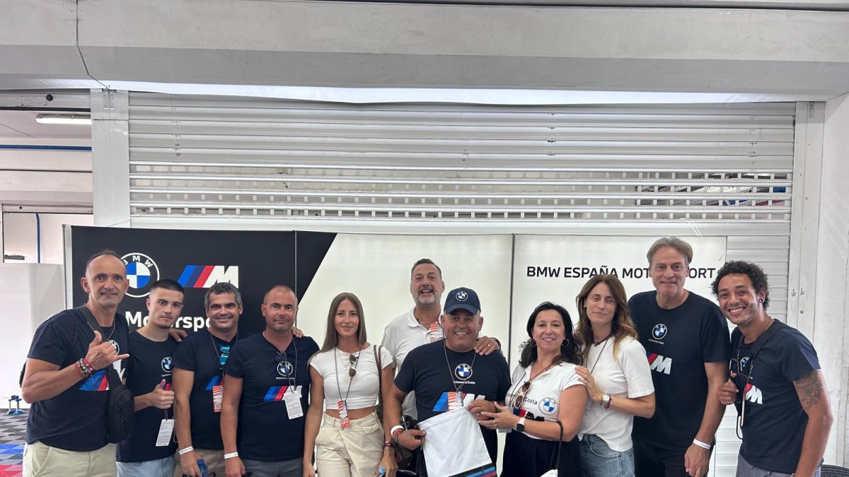 Uno de los momentos de convivencia en el circuito mundialista de Cheste