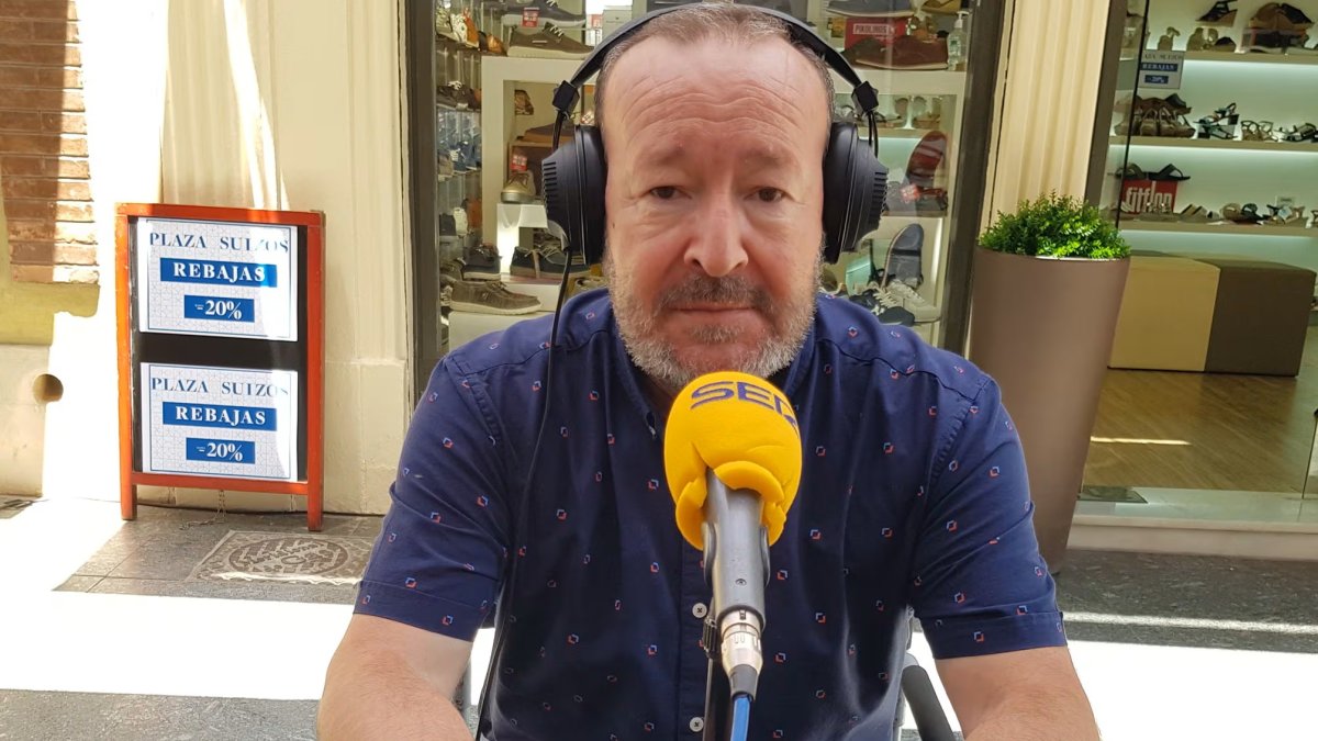 Joaquín Amérigo en un exterior del programa SER Deportivos de la Cadena SER.