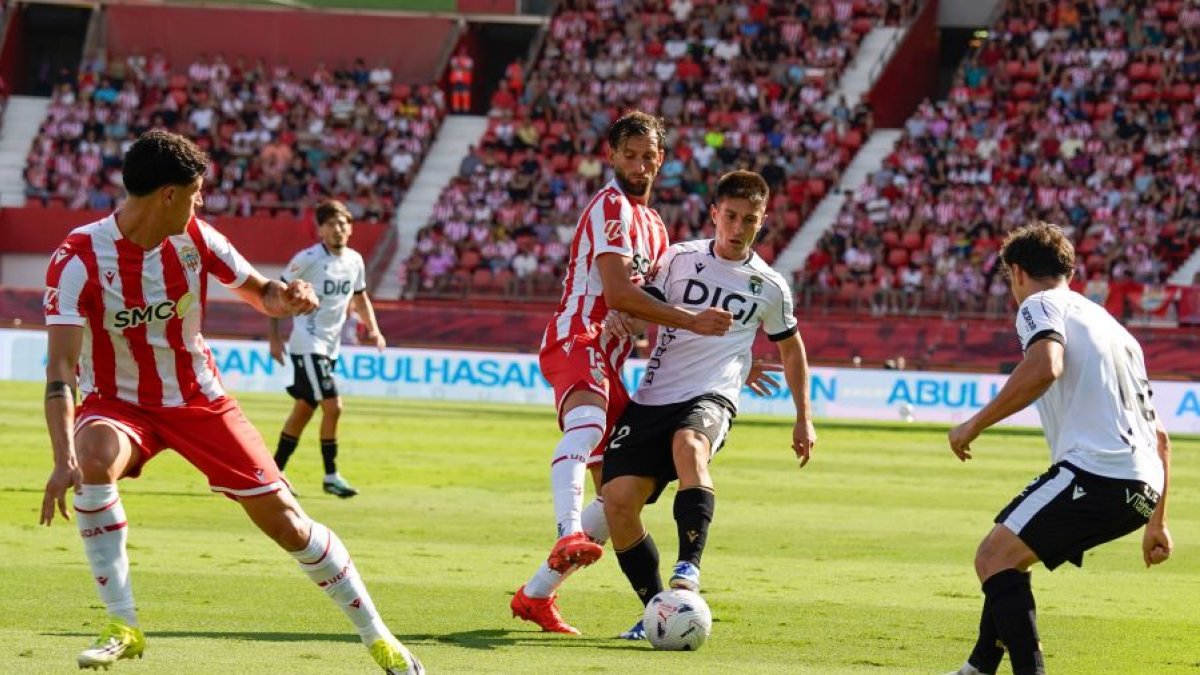 Imagen durante el Almería-Burgos.