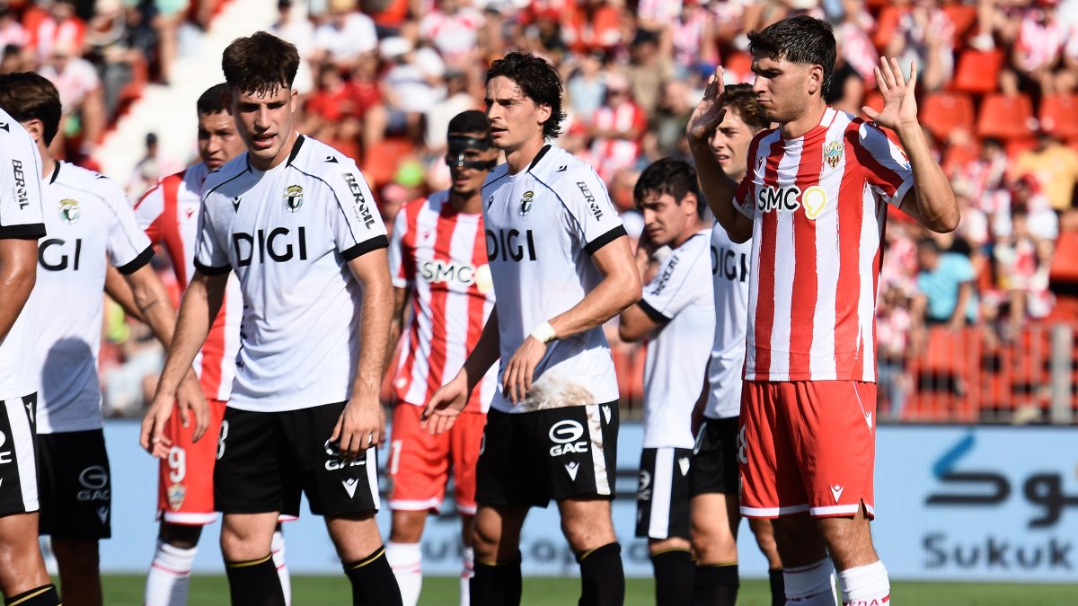 Un central que apunta muy alto y que parece no tener techo en el mundo del fútbol.
