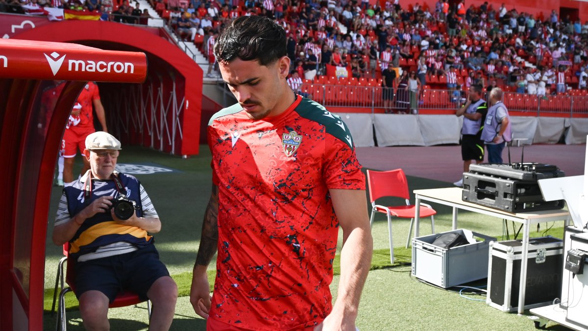 Álex Sola no jugó ni un minuto el sábado ante el Burgos.