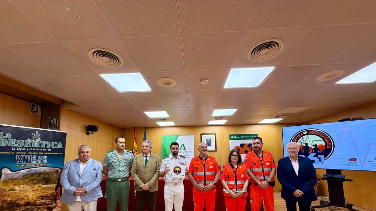 Acto de entrega de la distinción de La Desértica como prueba deportiva cardioasegurada por el Centro de Emergencias Sanitarias 061 de Almería.