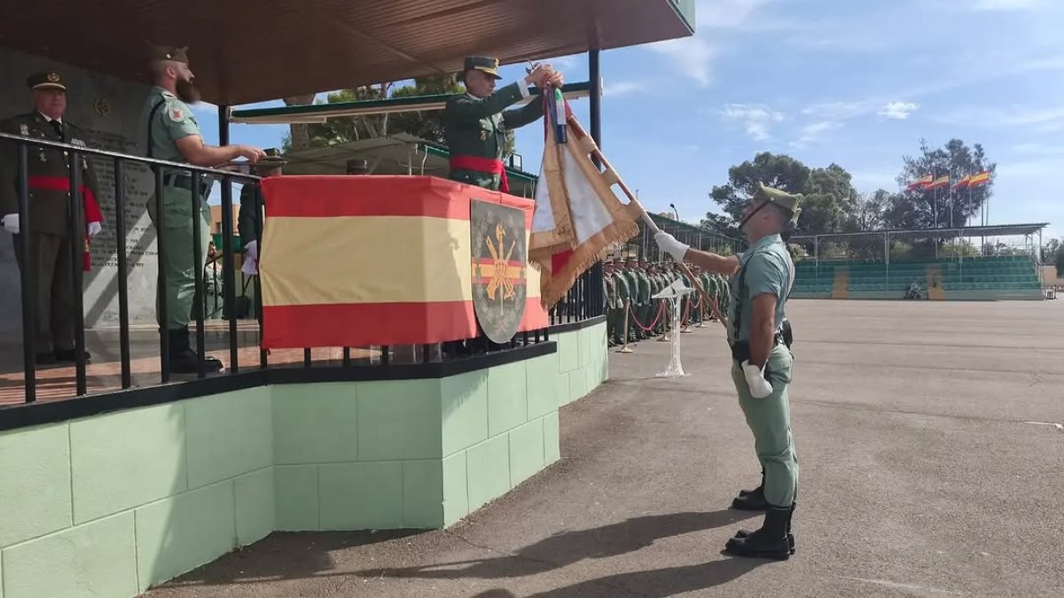 Acto de celebración del primer centenario de la VIII Bandera Colón de La Legión, presidido por el general de brigada Moreno Arenas.