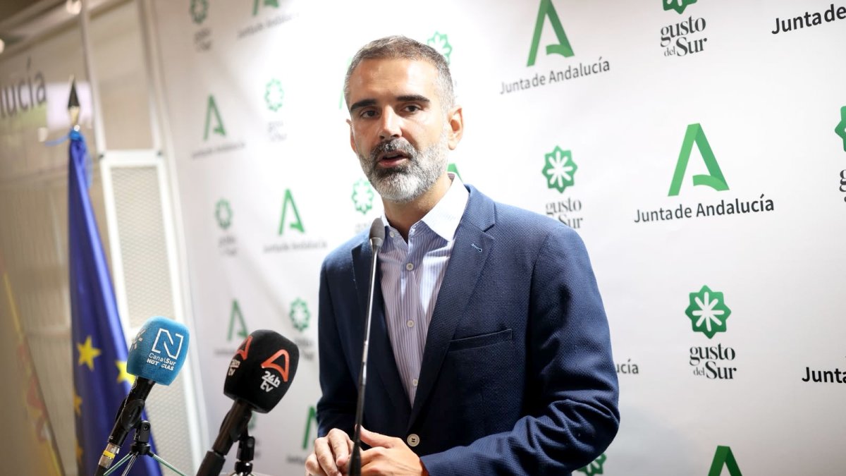 El consejero definió la producción andaluza como “sostenible, segura, eficiente y de calidad”.