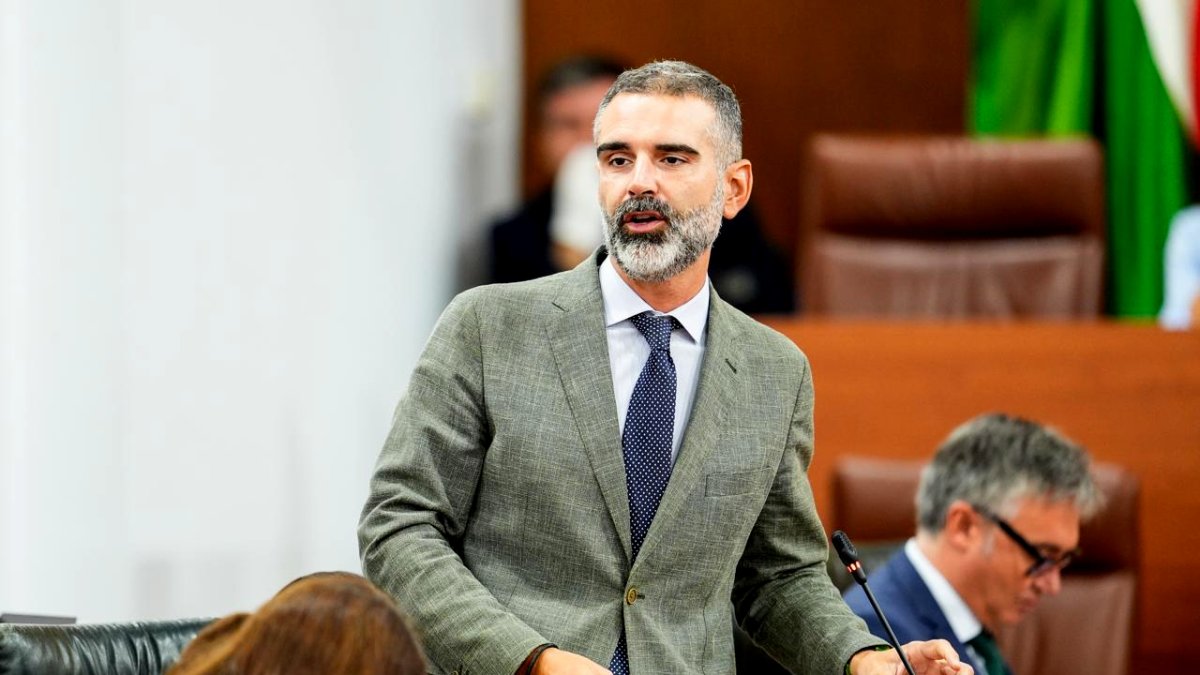 Fernández-Pacheco ha afirmado que la Junta estará con los productores andaluces “defendiendo los intereses, la competitividad y rentabilidad del sector y defendiendo la seguridad alimentaria europea”.