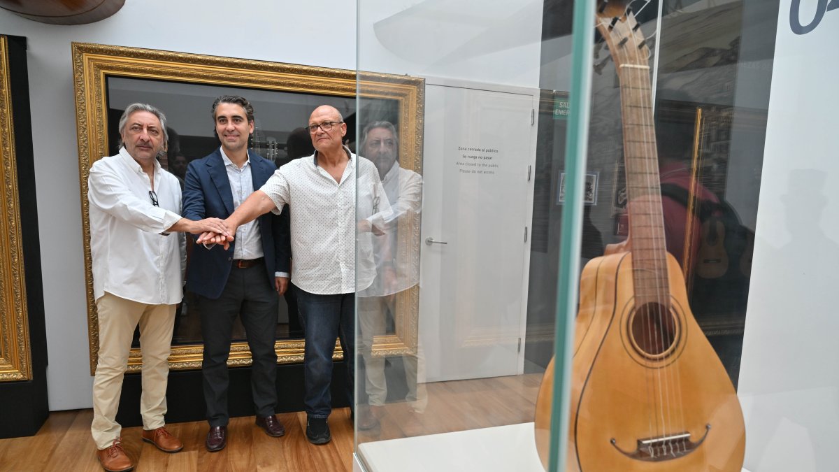 Presentación del I Concurso Internacional de Construcción de Guitarra Española ‘Ciudad de Almería’