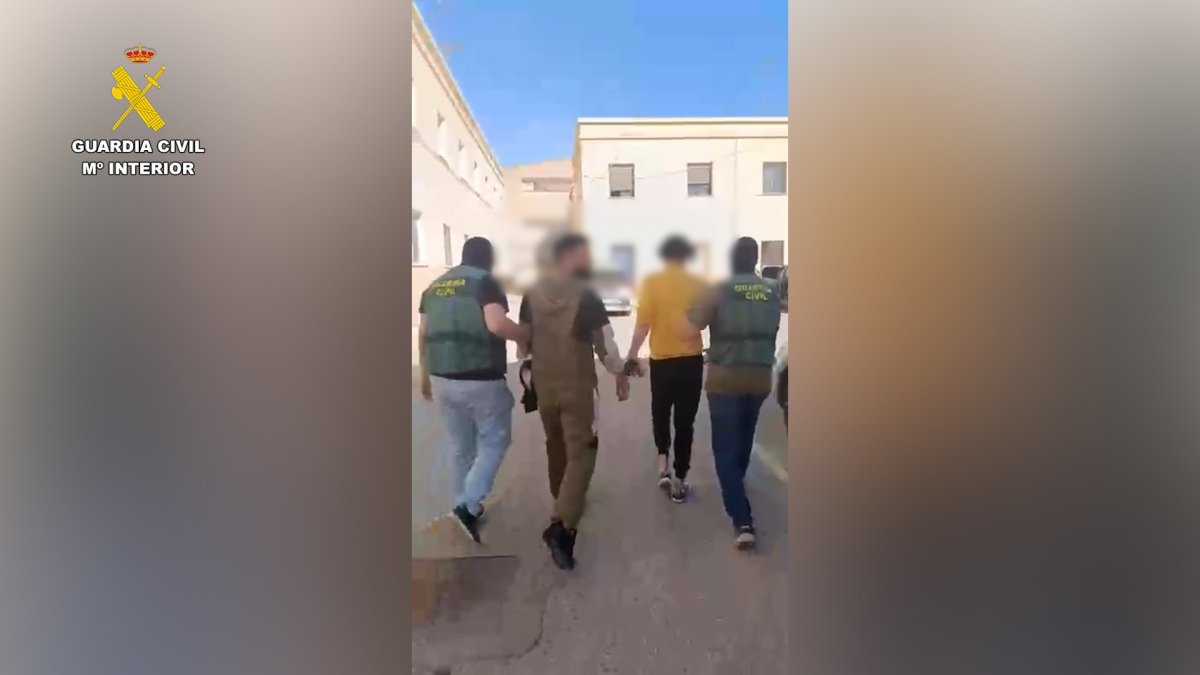 La Guardia Civil de la Comandancia de Almería ha detenido a dos personas