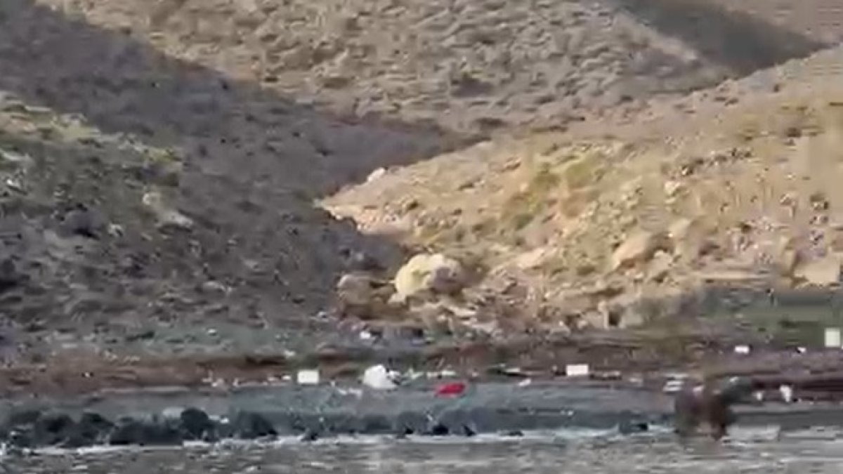 Imagen sacada del vídeo que muestra el estado en el que está la Cala del Bergantín este jueves.