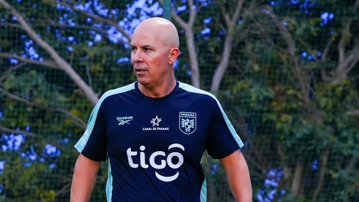 Sergio Pardo, el hombre de confianza de Francisco en la preparación física, vive una aventura nueva en la Selección de Panamá.