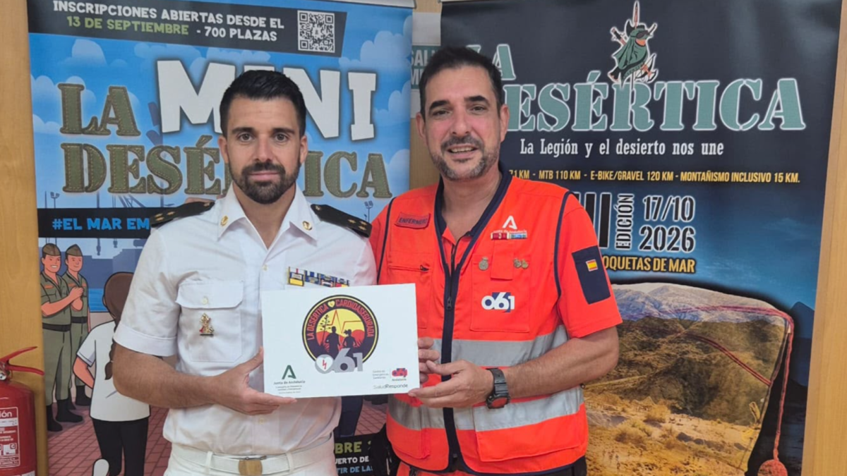 El capitán Esteban Montoya Giménez y el enfermero José Miguel Garrido Molina, creadores del proyecto.