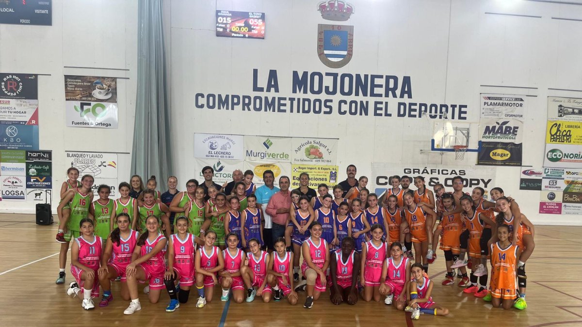 Éxito del VI torneo de baloncesto minibasket femenino  “Ciudad de La Mojonera”.