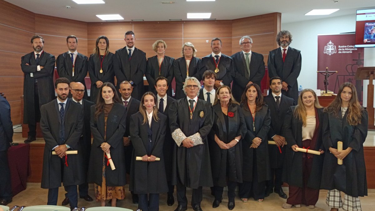 En imágenes: los abogados de Almería celebran Santa Teresa con 7 nuevos colegiados y 48 distinciones