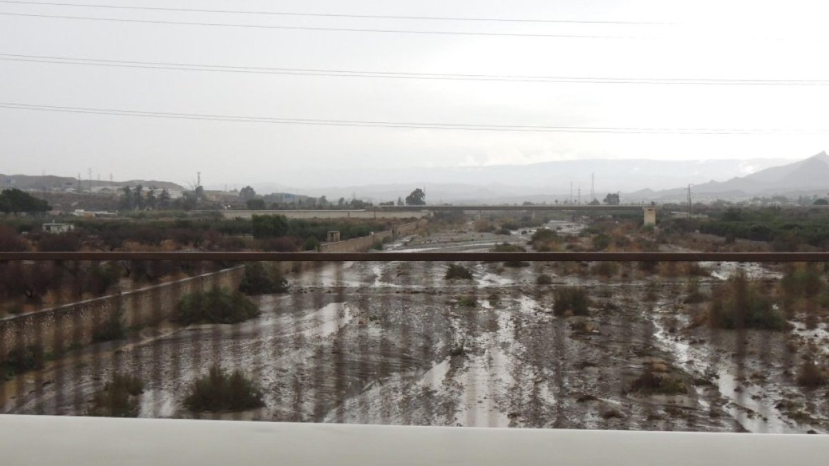 Las fuertes precipitaciones se han dejado notar especialmente en Huércal de Almería