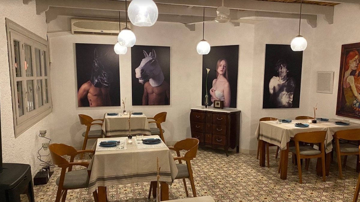 Interior del restaurante Lebeche.