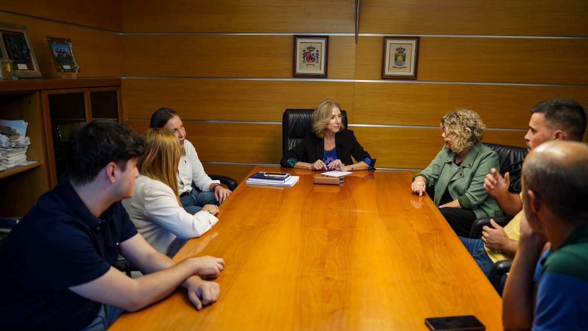 Reunión con Noelia España.