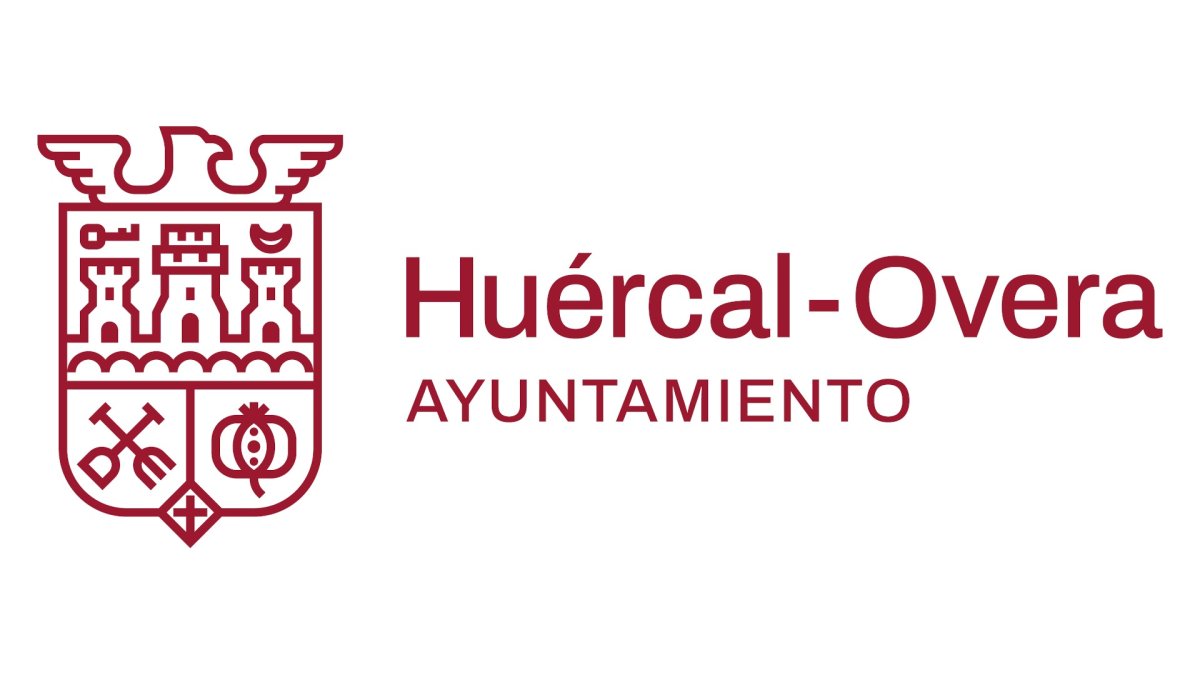 El alcalde de Huércal-Overa, Domingo Fernández, presenta la nueva imagen