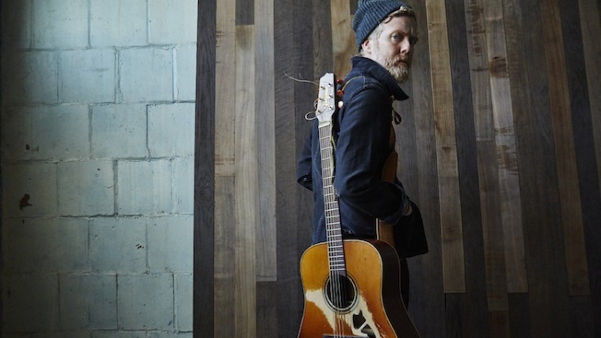 Glen Hansard, cantante guitarrista y compositor irlandés.
