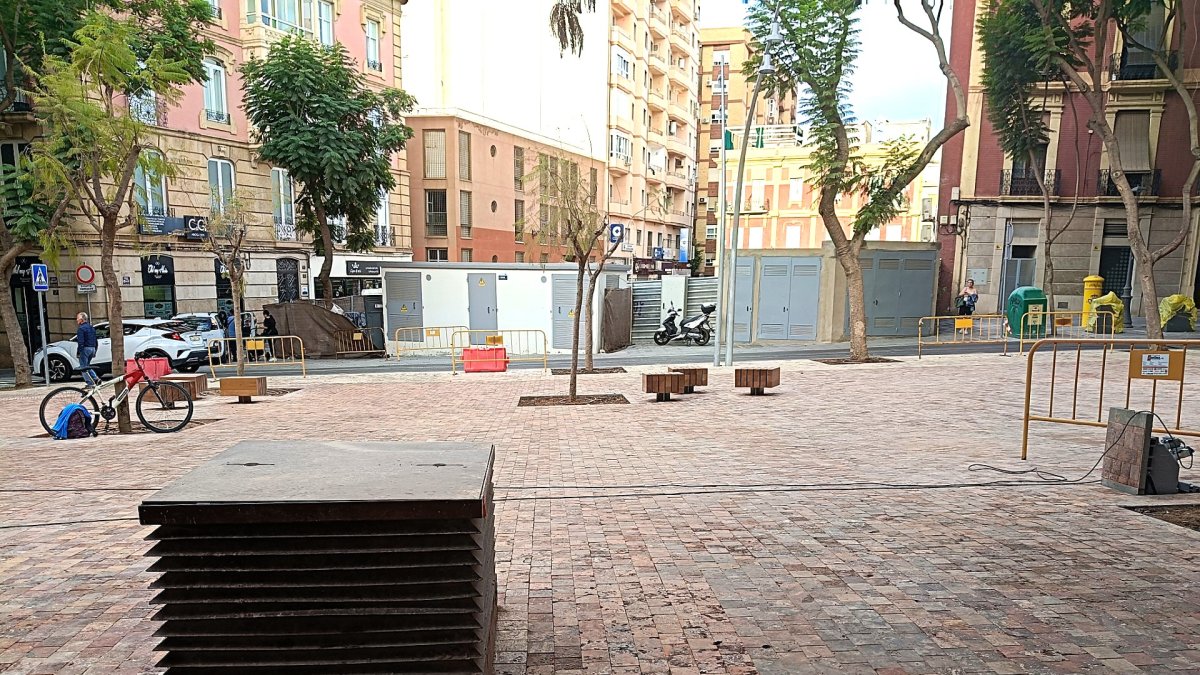 Lo que era la histórica Plaza del Educador, hoy convertida en una cuesta sin alma.