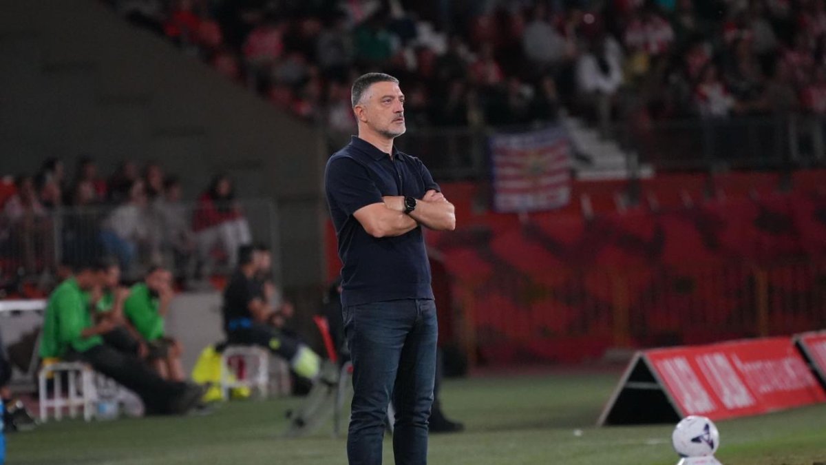 García Pimienta en el Estadio de los Juegos Mediterráneos.