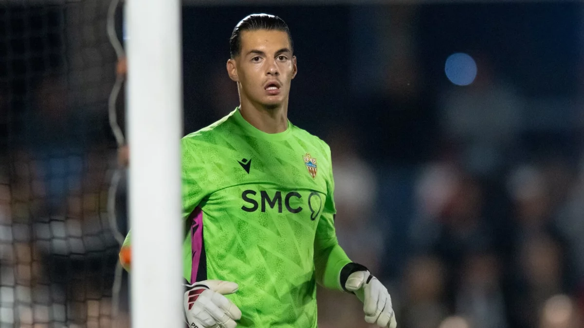Áron Yaakobishvili lo paró casi todo en la Copa y pone cara la portería.
