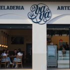 Heladería recién inaugurada en Adra.