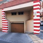 Acceso a las plazas de garaje.