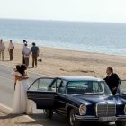 Fotograma de un episodio de la primera temporada de 'Entre tierras' rodado en el entorno de la Almadraba de Monteleva.