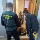La Guardia Civil desarticula un criadero ilegal de mascotas en Roquetas de Mar.