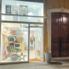 Fachada de la tienda Cotton Crown en Reyes Católicos.