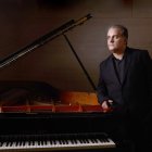 Josu De Solaun con el piano