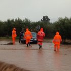 Rescate de varias personas atrapadas en un vehículo entre Huércal-Overa y pulpí.