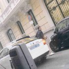 Javier Aureliano García, a su llegada a un restaurante en Madrid en una foto tomada por agentes de la UCO.