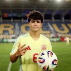 El nuevo centrocampista del Almería, Quim Junyent, es fijo para la Selección Española Sub-19.