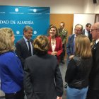 El rector Carmelo Rodríguez y la ministra Dolores de Cospedal en el acto de firma de la UAL